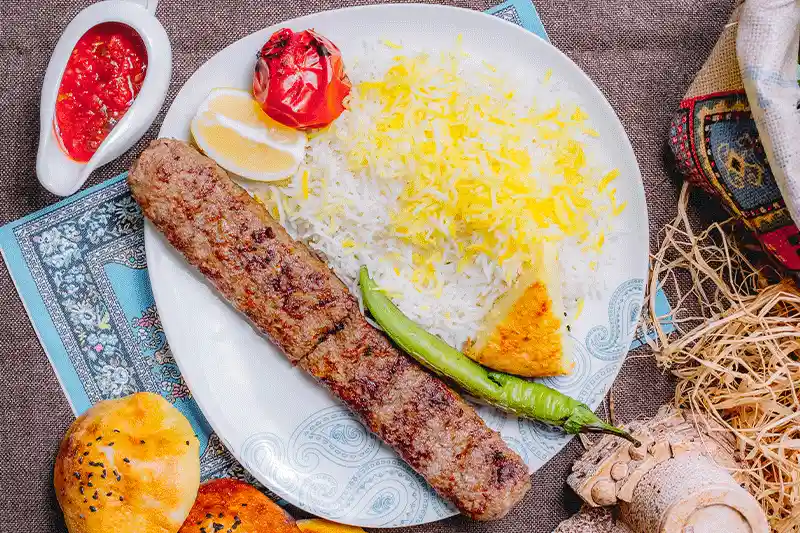 کباب ایرانی با برنج هاشمی